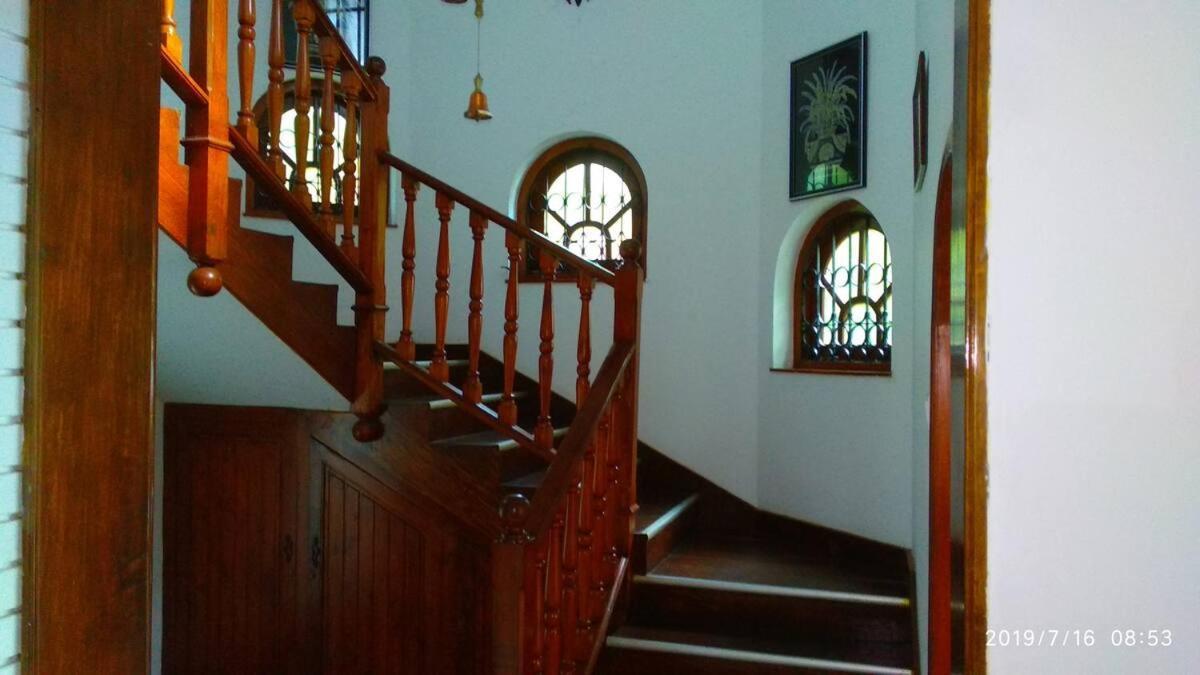 Ceylon Travel And Stay Lodge Battaramulla Luaran gambar