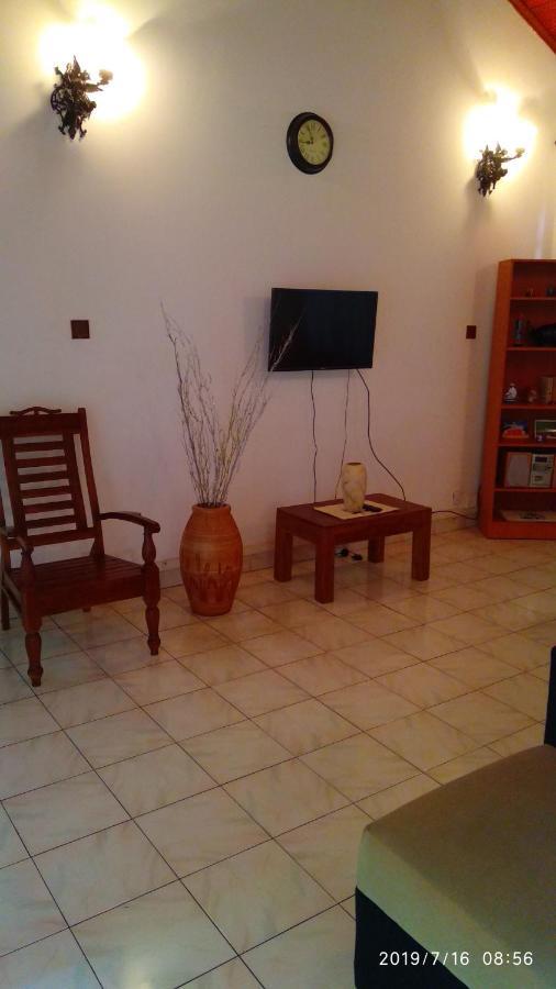 Ceylon Travel And Stay Lodge Battaramulla Luaran gambar