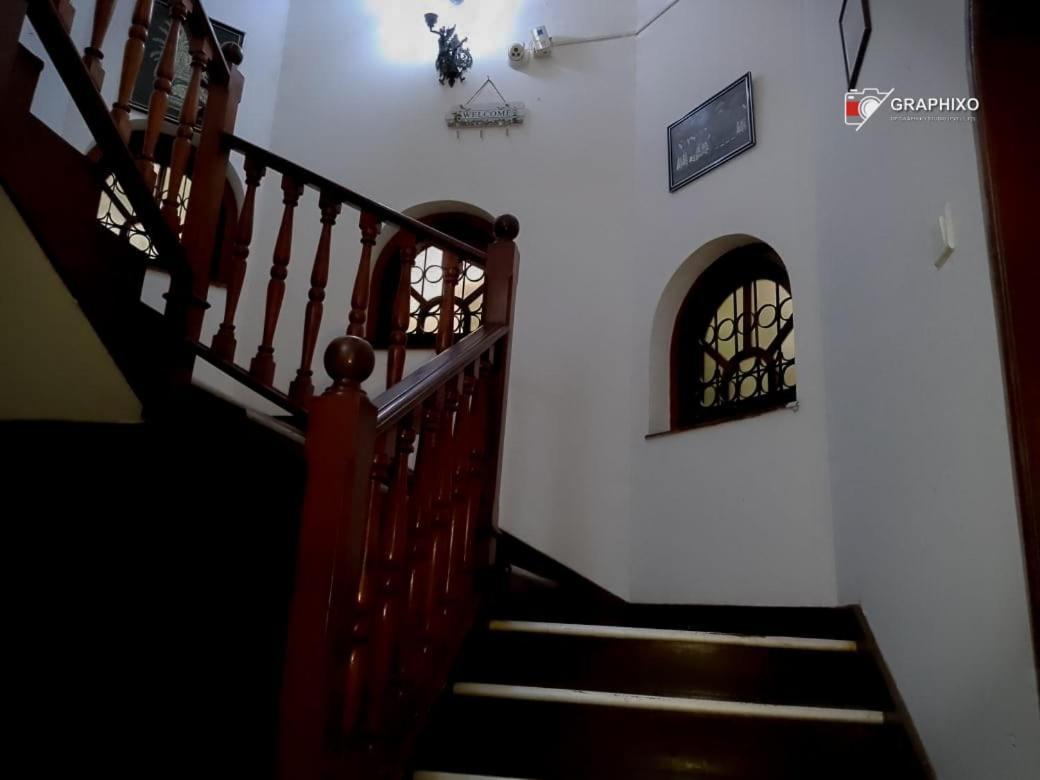 Ceylon Travel And Stay Lodge Battaramulla Luaran gambar