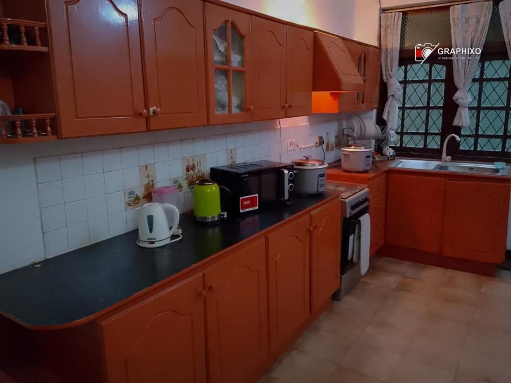 Ceylon Travel And Stay Lodge Battaramulla Luaran gambar